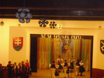 Večerný program
Večerný program